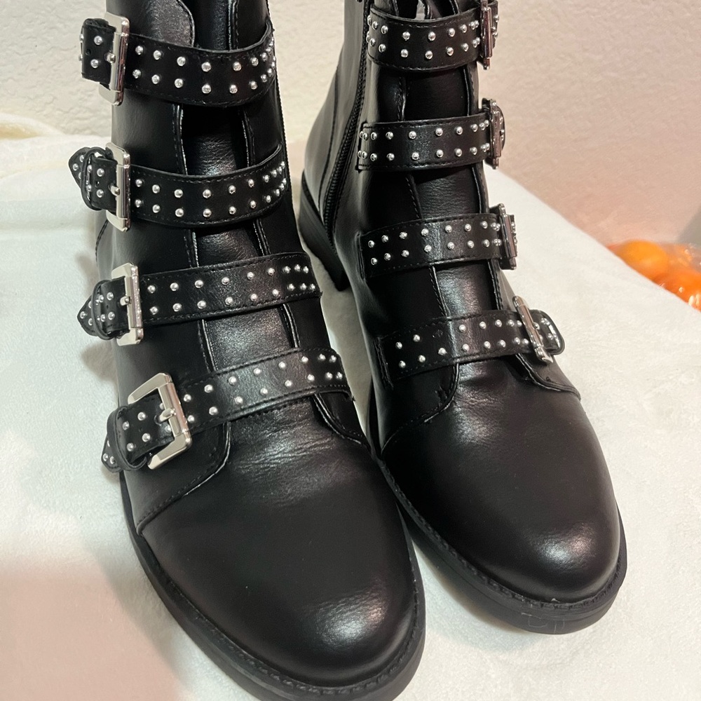 Madden Girl Twisted Black Combat Boot Size 10M